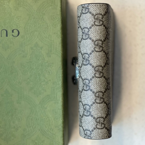 Gucci Mini Dionysus GG Supreme Bag - Picture 10 of 12